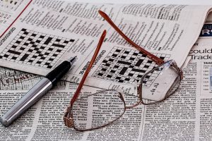 lunettes et mots croisés