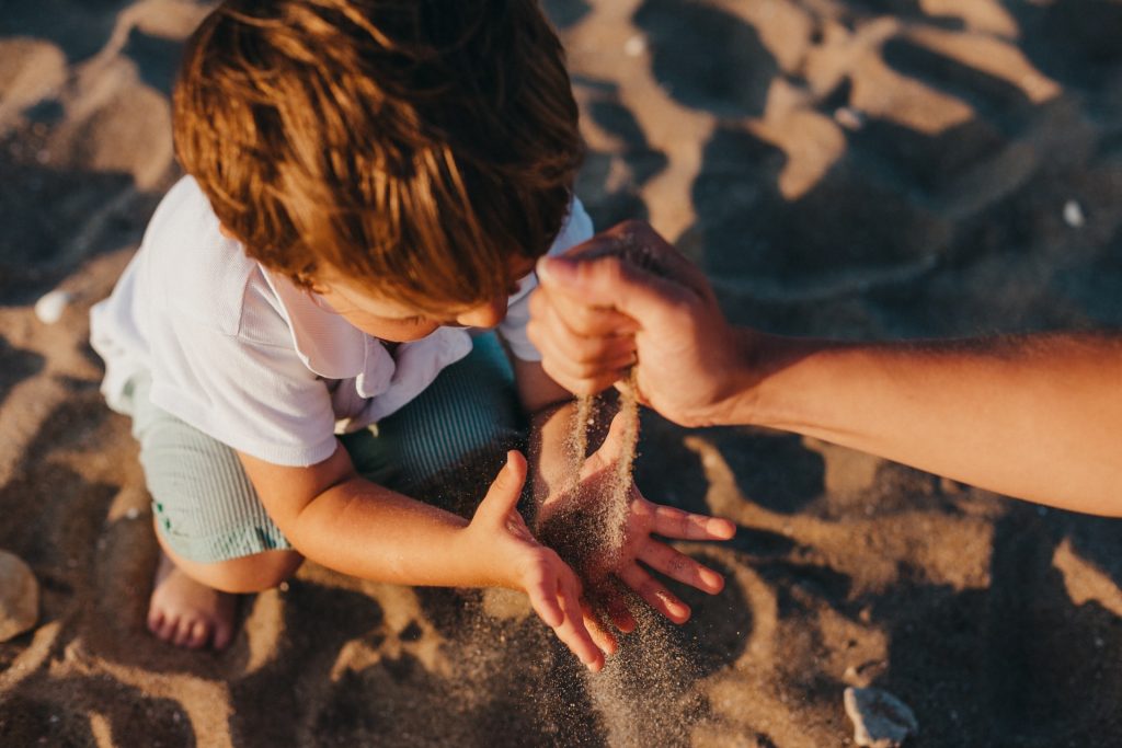 enfant à la plage